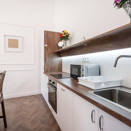 Stylish Apartment In The City Center Budapest Eksteriør bilde