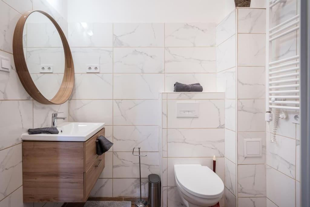 Stylish Apartment In The City Center Budapest Eksteriør bilde
